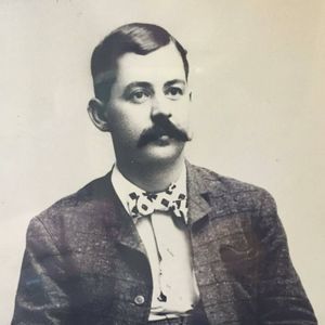 Meet your Posher, Derek